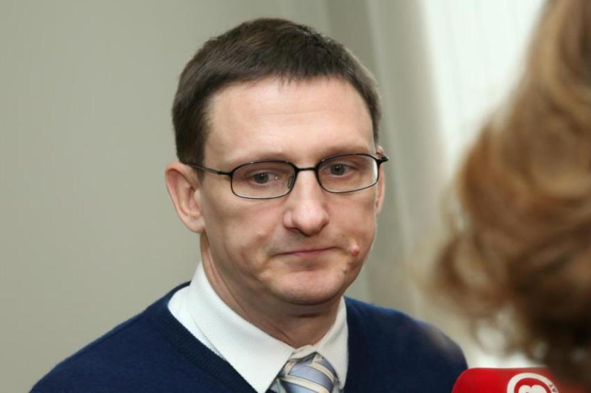 Лиепниекс о частных «залетах» Кариньша: а когда-то у нас в отставку уходили за торт