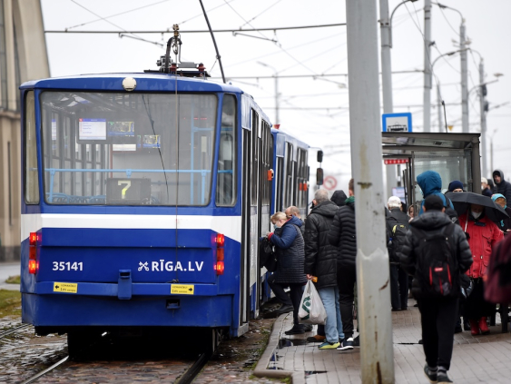 В Риге планируется закупка 100 троллейбусов и 24 трамваев