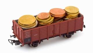 Растратчики: Латвия незаконно освоила 93,6 миллиона евро