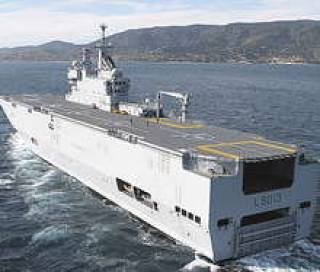 Экс-президент Латвии Вайра Вике-Фрейберга грозила Балтийскому региону российскими вертолетоносцами Mistral.