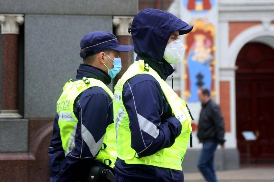 Сейм одобрил введение нового “ковид-штрафа” в размере 5000 евро